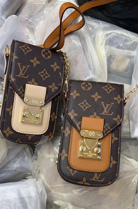 smartphone cover louis vuitton|louis vuitton phone case crossbody.